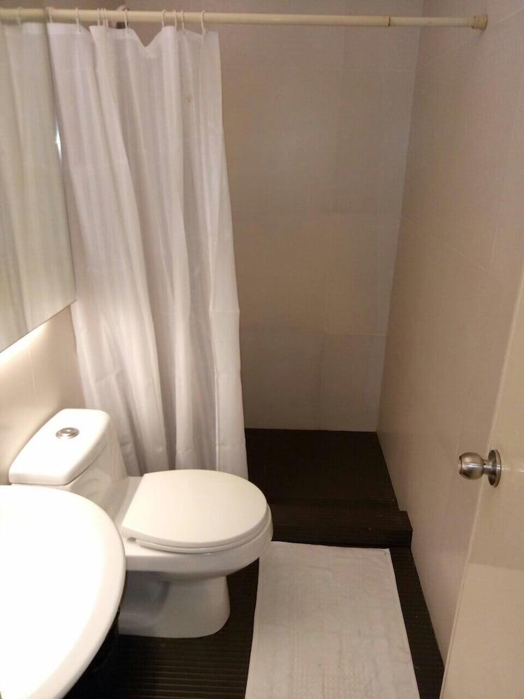 Dragonlink Suites Makati City Kültér fotó