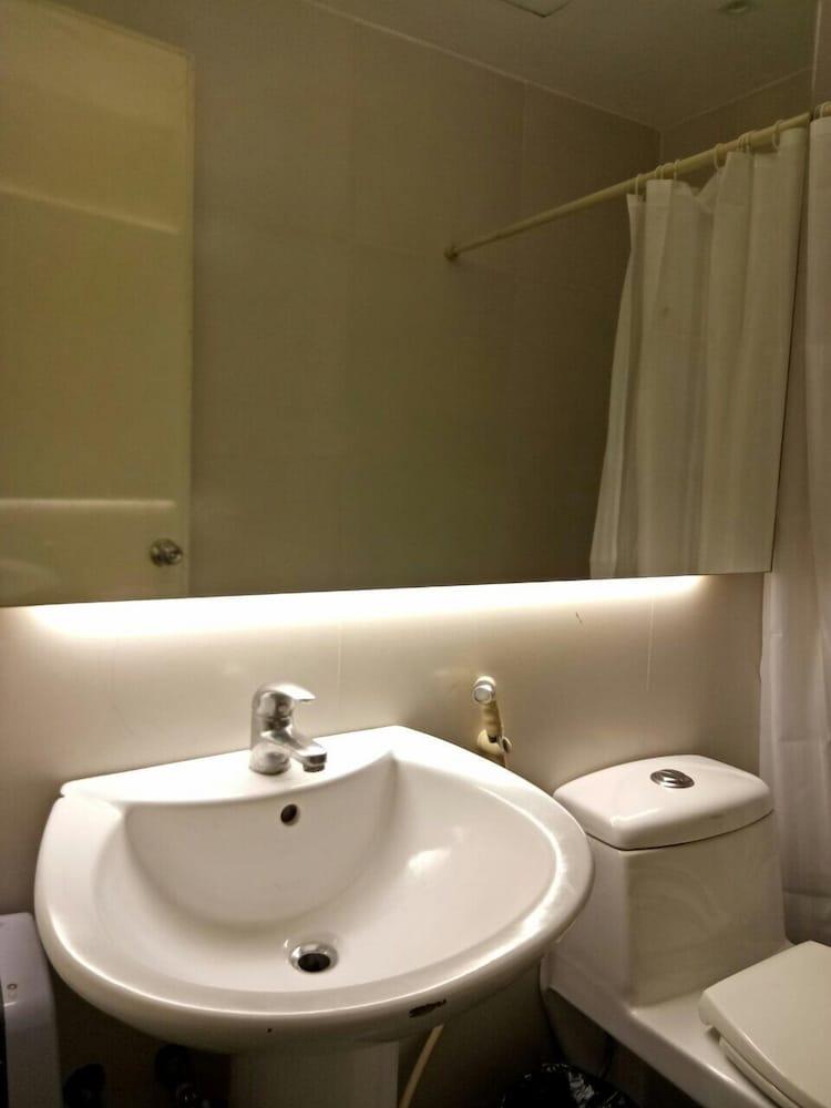 Dragonlink Suites Makati City Kültér fotó